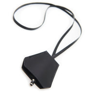 DOG WHISLE LEATHER NECKLESS